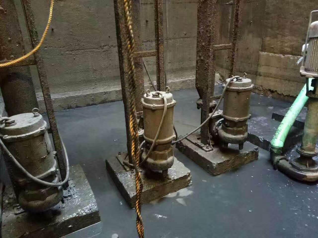 梁平污水池清理