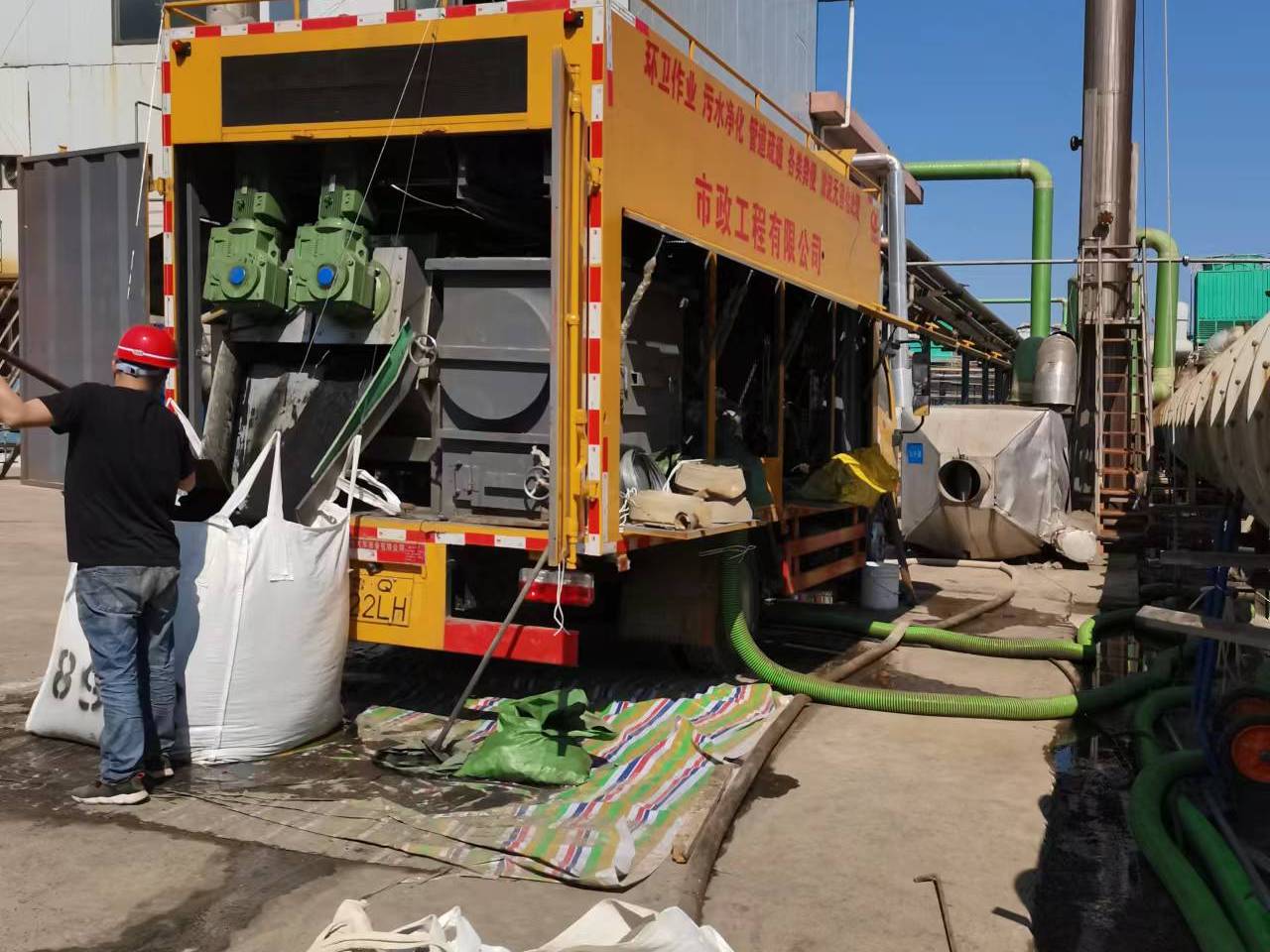 梁平淤泥压干处理